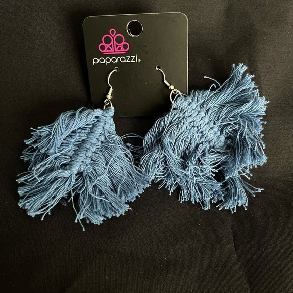 3 For $20! Paparazzi Blue Fringe Earrings - Picture 1 of 3